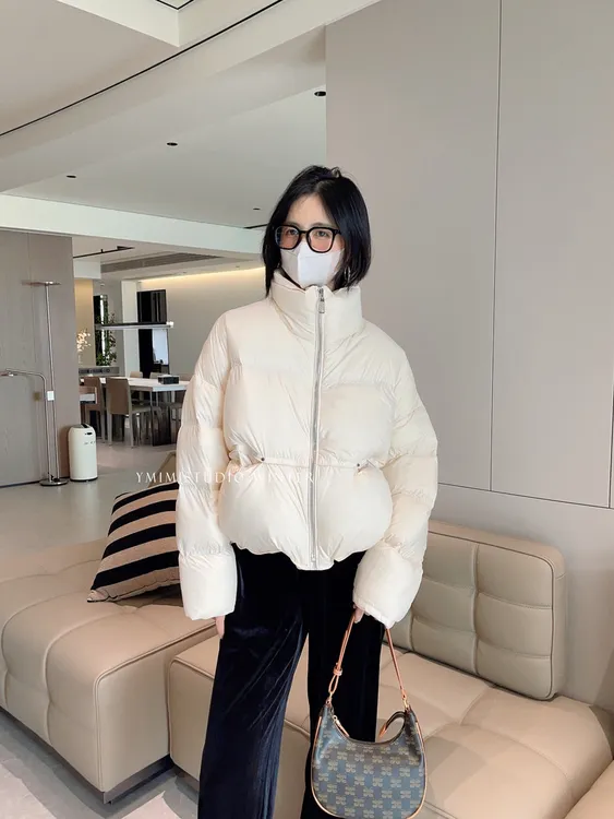 泖钉常规袖短款常规长袖潮流女士冬季时尚纯色保暖