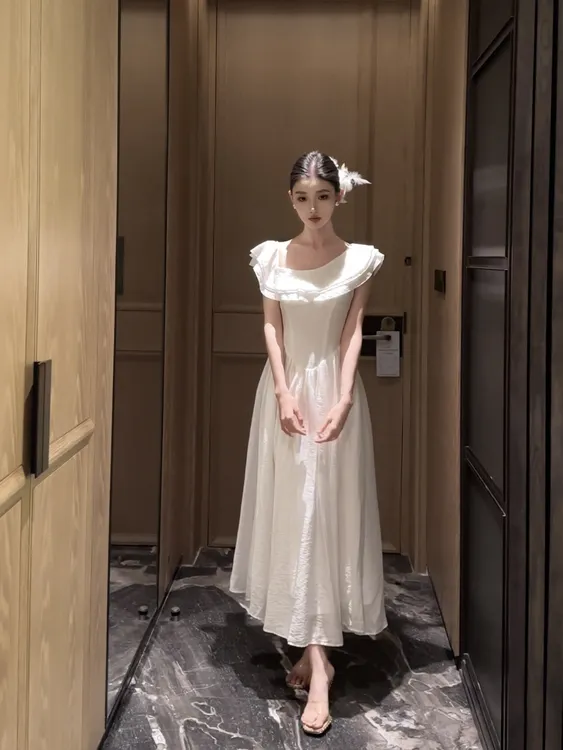 现货春日部【玉洁冰清】斜肩荷叶收腰连衣裙0956