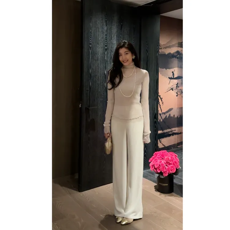 N.COU妮蔻25冬新款百搭闪丝网布烫钻微透高领薄款打底上衣DY52575