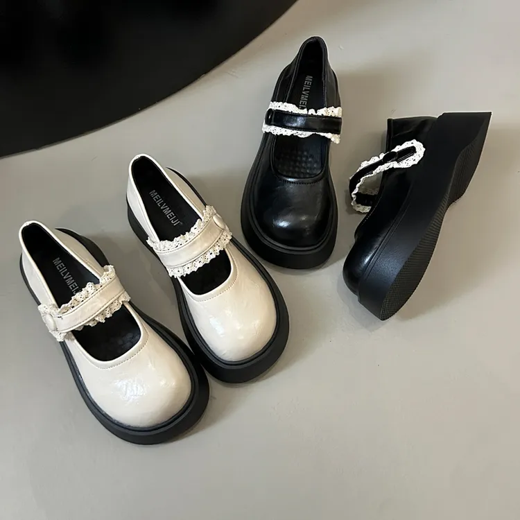 时尚厚底浅口单鞋女款秋季不累脚洛丽塔女鞋法式通勤玛丽珍乐福鞋