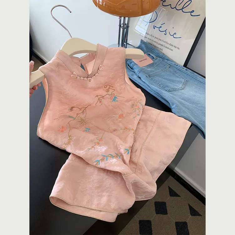 新中式国风盘扣刺绣粉色立领无袖衬衫女士设计感小众上衣2025新款