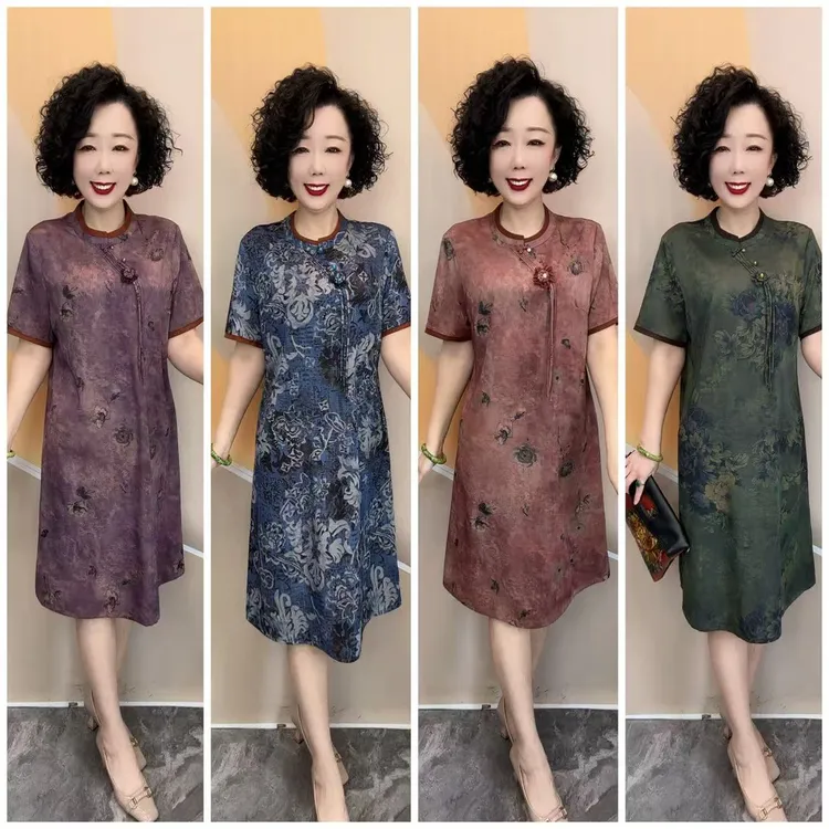 2520夏新品艺术花色中老年宽松大码改良旗袍连衣裙，裙长106