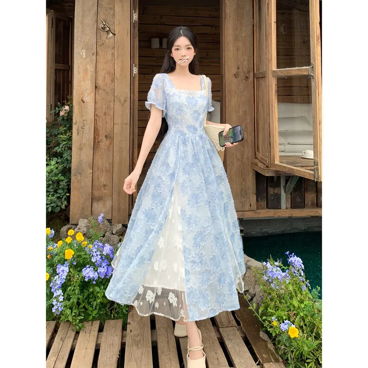 MO88ZSPF2025夏季新款胖mm显瘦蓝色花朵立体印花方领连衣裙长裙子