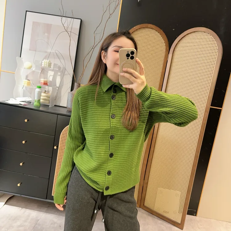 【欧加粒粒】纯色坑条立领单排扣针织开衫外套时尚百搭 W25120905