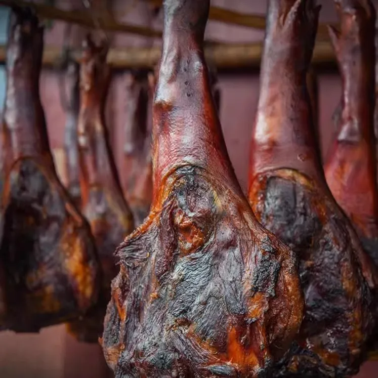 7斤烟熏腊猪蹄 四川特产 烟熏猪蹄腊肉香肠现货腊猪脚