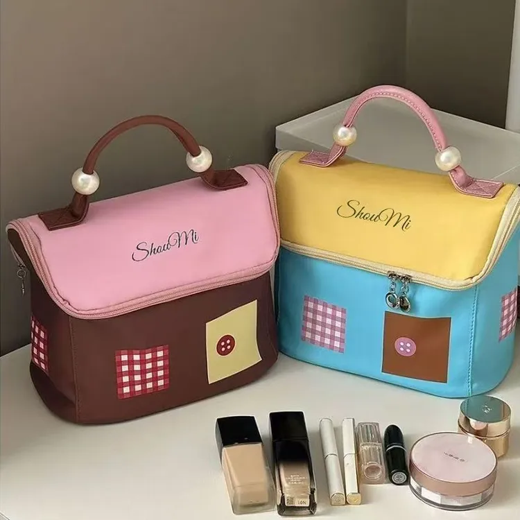 新款多巴胺小房子化妆包外出女大容量分区手提防水旅行便携收纳袋