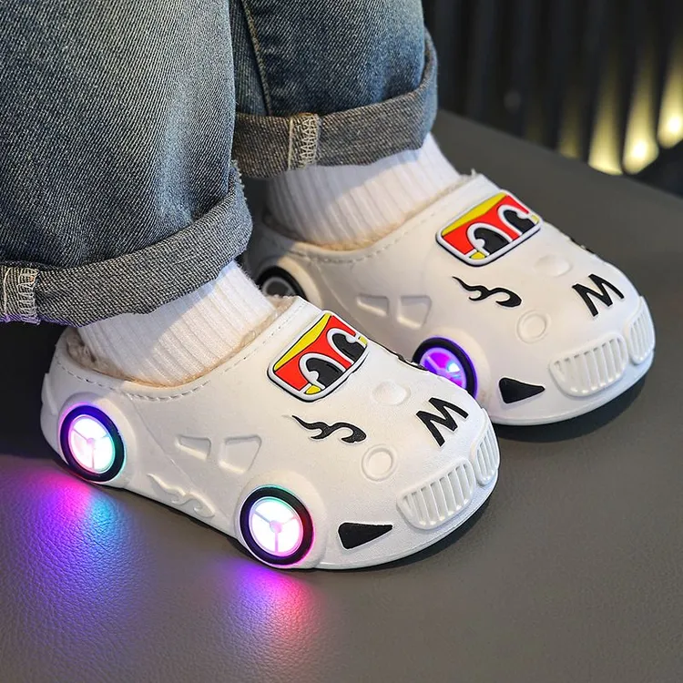 新款秋冬儿童发光防水可爱男童室内保暖加绒防滑汽车型棉拖鞋男宝