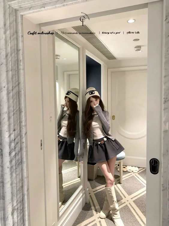 迟伞伞 秀场新贵 miu系假两件菠萝纹针织开衫+花朵腰链半裙