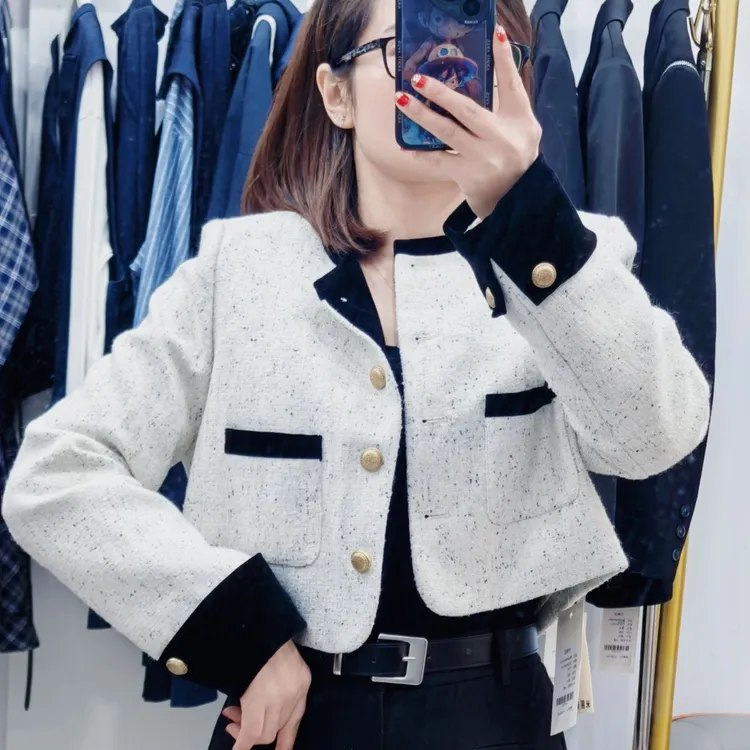 常规圆领女精品小香风羽绒秋冬季短外套短款女装撞色小个子款