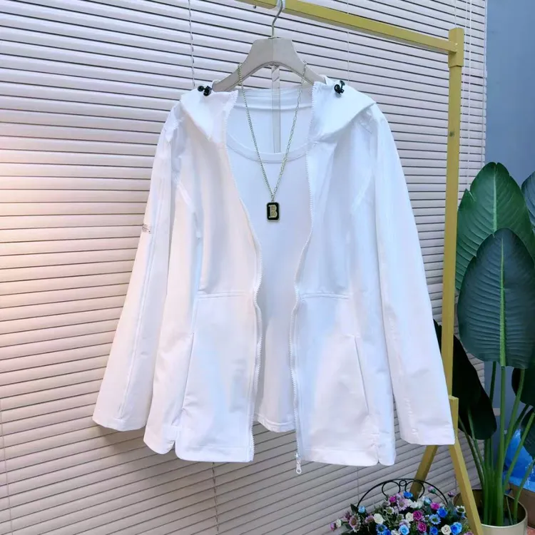 胖妹妹时尚气质显瘦遮肉减龄百搭长袖宽松连帽736轻薄韩版外套