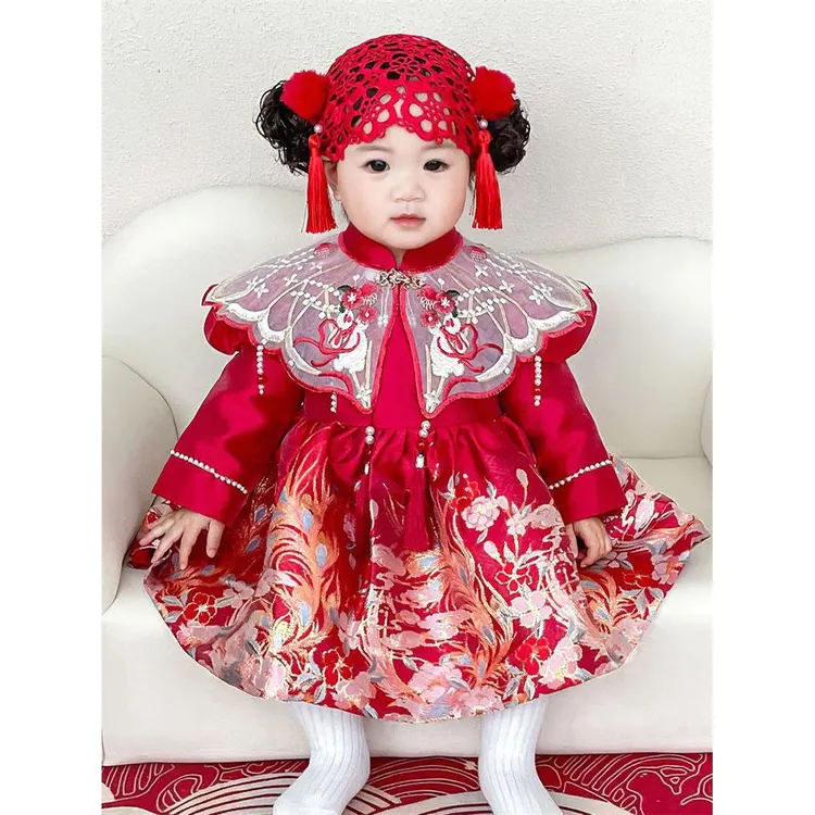 一岁女婴装，新型中国风秋季季丝绒小公主装，旗袍，宝宝生日派对