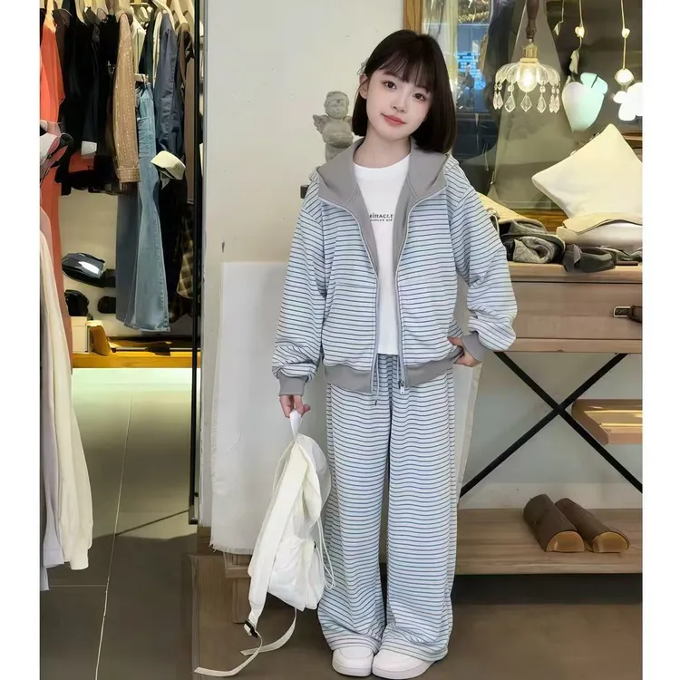 女童秋季套装2025新款时尚条纹连帽外套儿童中大童休闲运动两件套