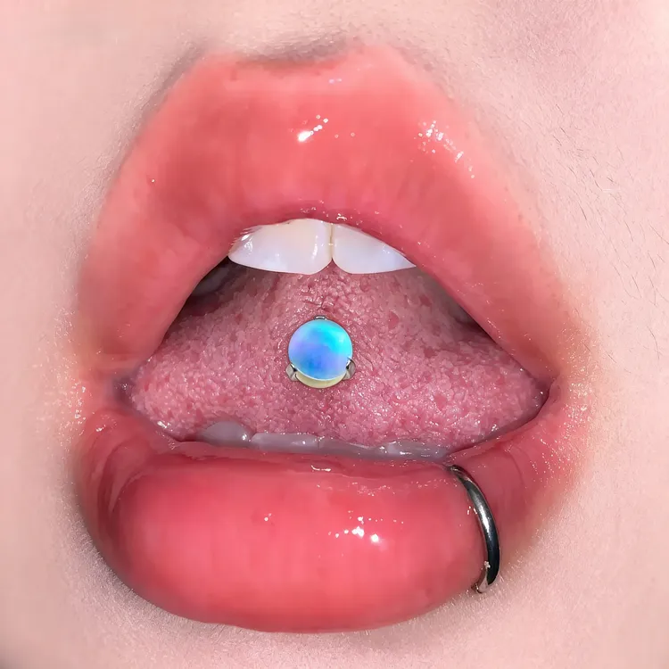 钛合金耳饰 内螺旋牙1.2三爪月光炻舌钉钛合金可喝酒小众舌钉饰品