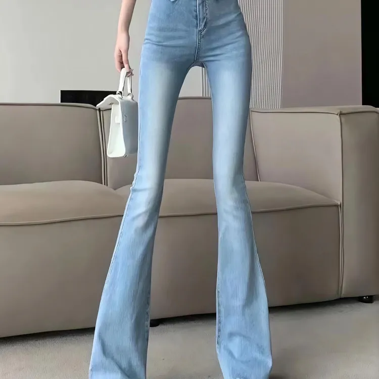 初秋上新百搭显瘦高腰浅色喇叭裤女提臀显高弹力牛仔裤