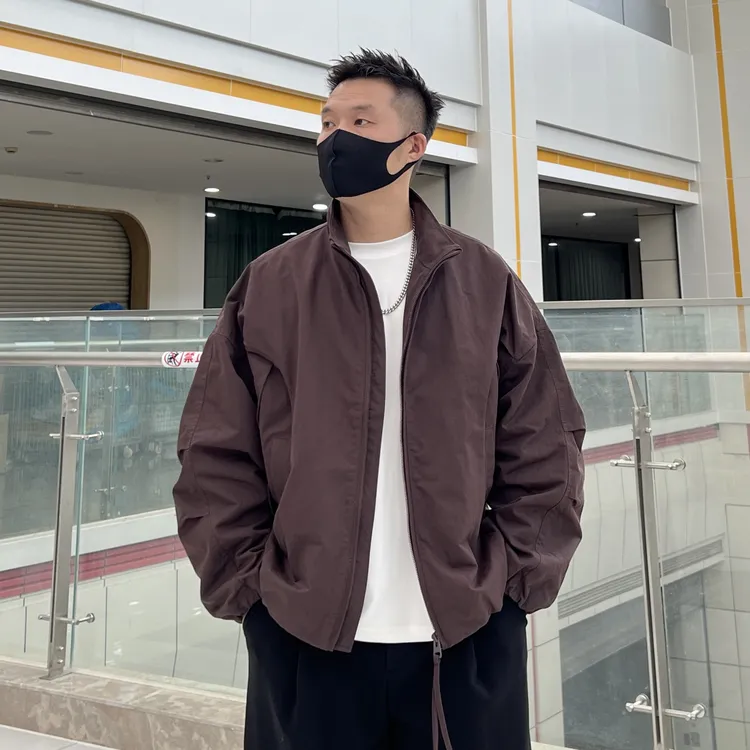 2025秋季新款美式休闲高街弯刀袖阔型短版设计机能工装夹克外套