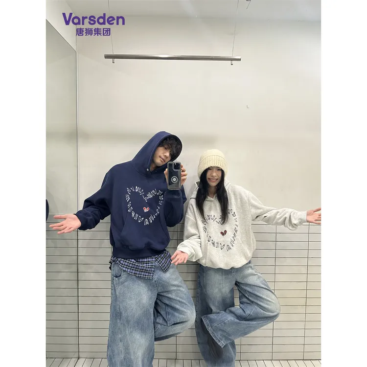 唐狮集团Varsden420克重磅美式爱心秋季卫衣复古印花休闲连帽衫