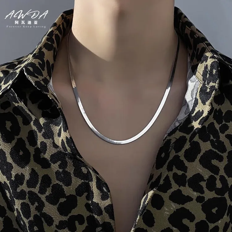 AWDA刀片项链男潮流银色扁蛇骨素链小众锁骨链高级首饰