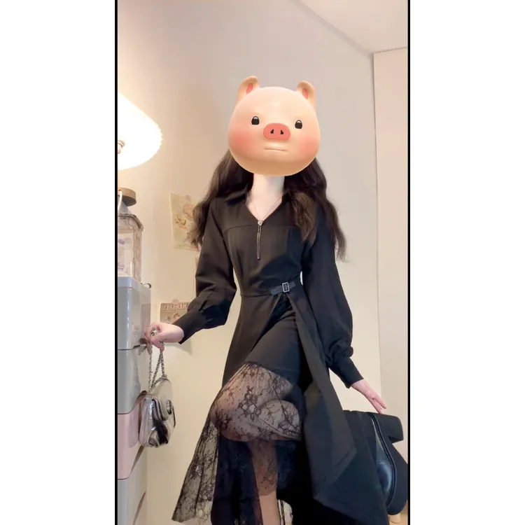 大码女装秋冬法式赫本风黑色蕾丝拼接不规则裙摆显瘦连衣裙