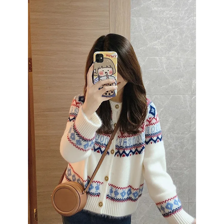 米白色费尔岛提花毛衣外套女秋冬氛围感穿搭软糯慵懒风针织衫上衣