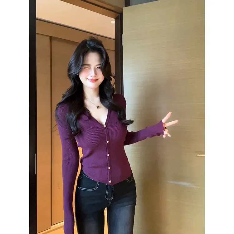 法式v领修身洋气针织开衫女春季紫色设计感显瘦毛衣小众打底上衣