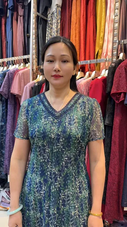 气质修身台湾纱中长款碎花连衣裙夏季妈妈装遮肉显瘦