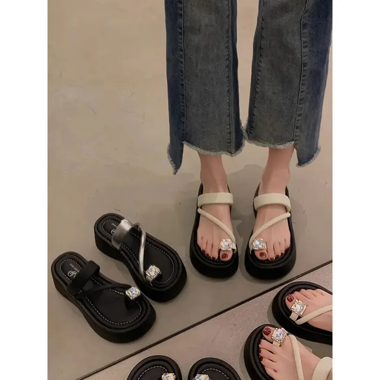 啄木鸟厚底松糕套趾拖鞋女2025夏季新款高级感露趾小个子增高配裙