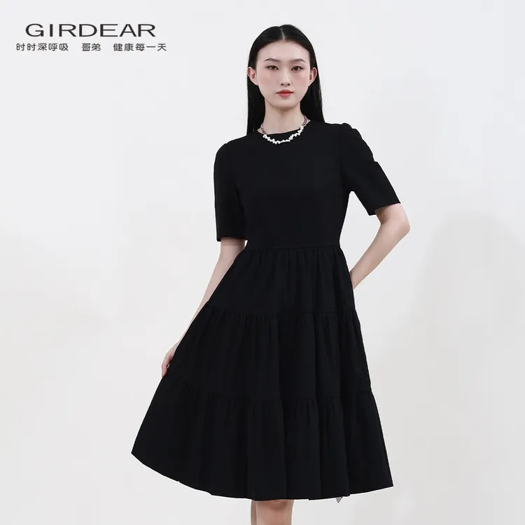 Girdear/哥弟新款经典简约百搭时尚优雅收腰女装显瘦连衣裙150037
