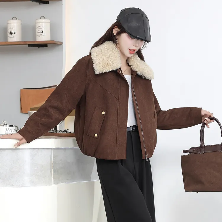 拉夏贝尔今年流行设计感毛领麂皮绒外套女2025秋冬新款保暖夹克潮