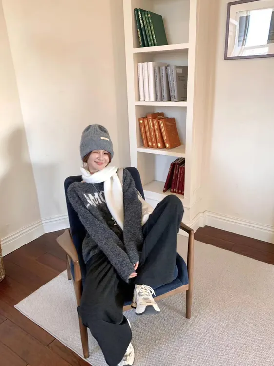 【芝士Cheese】落日温暖 秋冬字母提花时尚百搭套头圆领羊毛毛衣