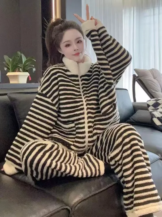 2025冬季新款韩版简约条纹立领双面绒睡衣女加绒加厚毛绒家居服潮