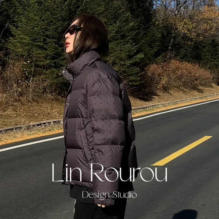 【暗纹羽绒服外套】MTWT58248冬季新款高级轻奢保暖舒适潮牌羽绒服