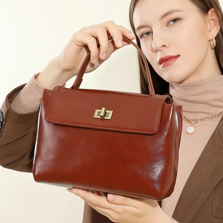 真皮女包斜挎包女2025春夏新款高级质感单肩包时尚百搭通勤手提包