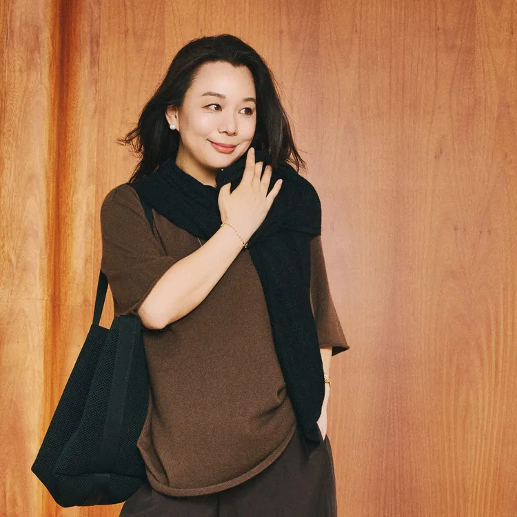 Ms.Qnn“温暖加分”绵羊毛纯色镂空缠绕针织蕾丝披肩 52S312 Q姐