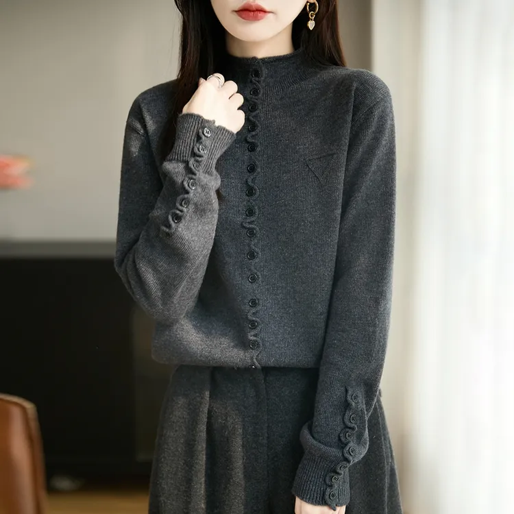 品牌秋冬新款半高领多纽扣设计感洋气毛针织开衫时尚宽松百搭毛衣