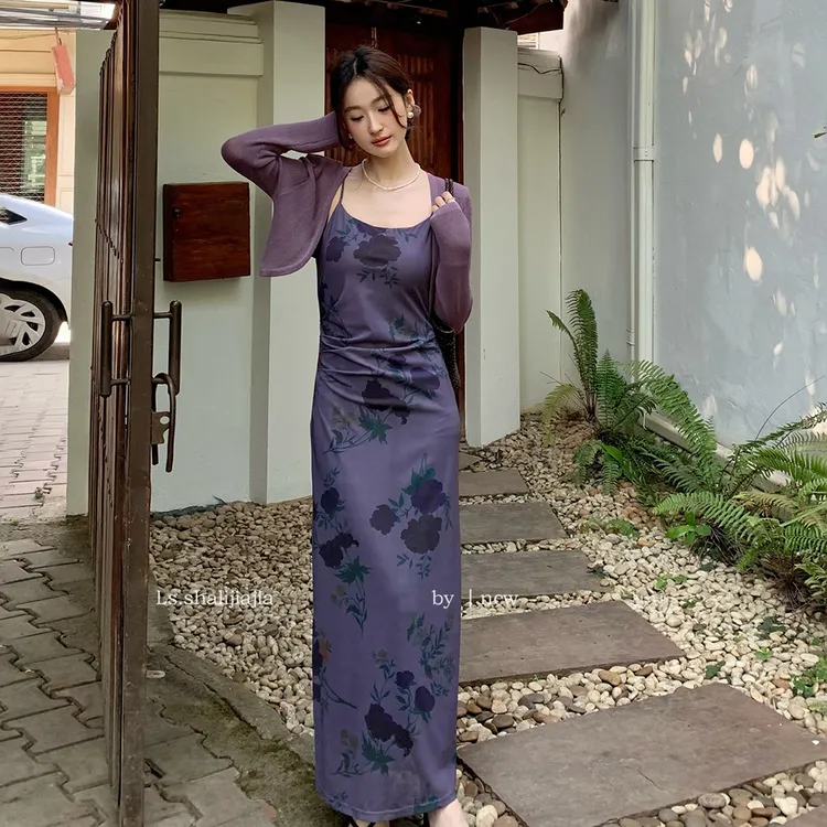 25春夏新款法式复古长裙轻熟春夏修身气质吊带连衣裙小众长袖