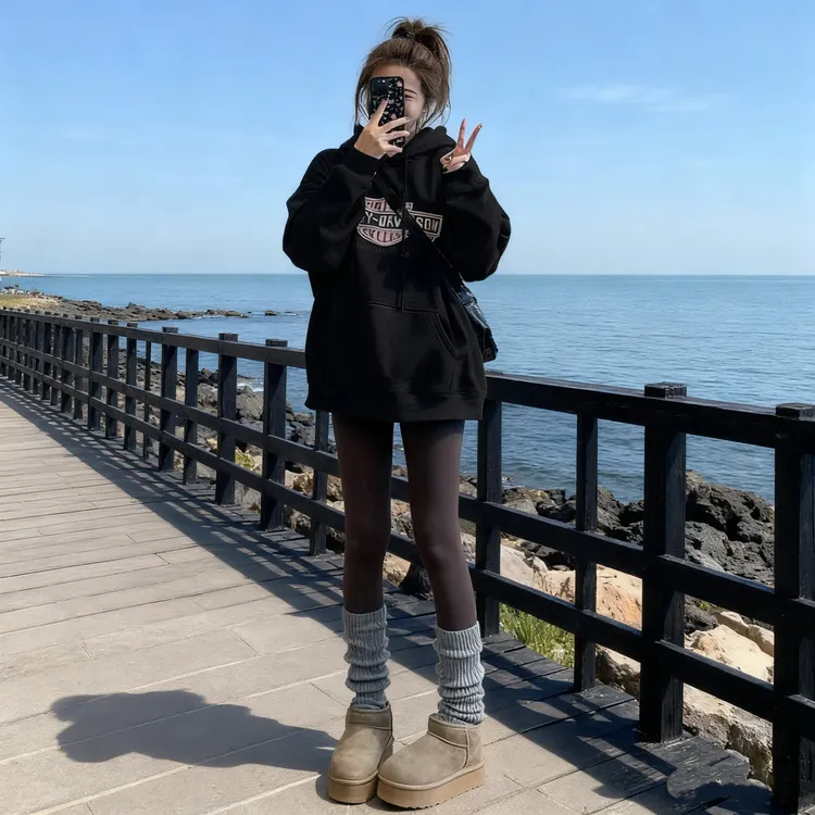 早秋高级感黑色连帽卫衣女冬2025新款韩版宽松慵懒风加绒加厚外套