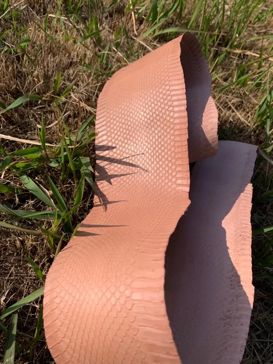 蛇皮项國手环拼接包腰带鞋 子挂件钥匙扣手机壳手工DIY