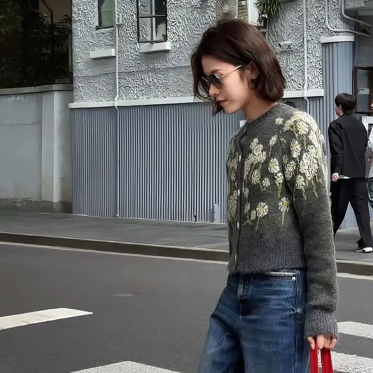 DE Mincollection 花卉针织/法式复古提花圆领排扣针织衫40194