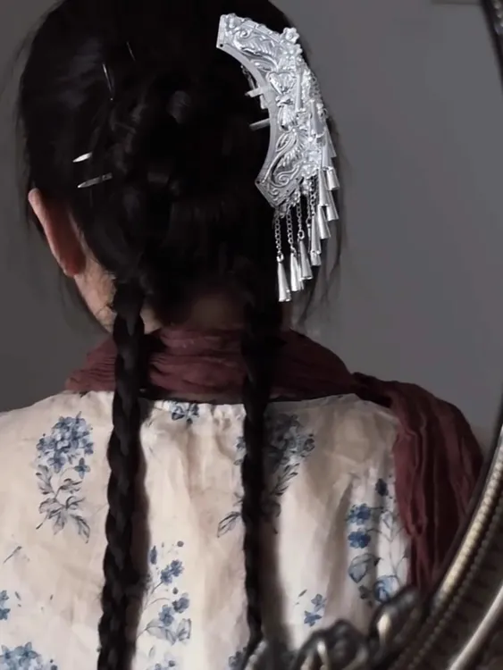 苗疆少女发簪少数民族头饰侗族银色流苏发钗汉服古风簪子