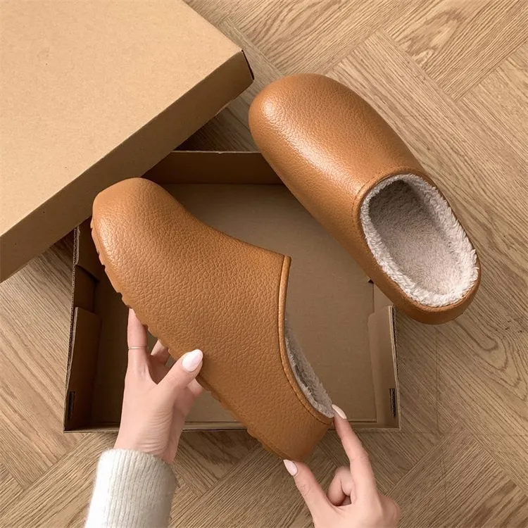 防水包头棉拖鞋女款室内居家防滑防臭皮纹厚度加绒保暖时尚拖鞋女
