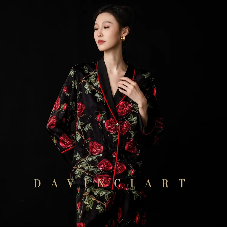 达芬奇密码2025年新款黑金玫瑰高档春秋睡衣女春秋长袖家居服套装