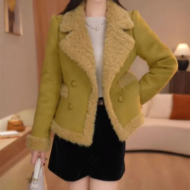高档绒毛一体小个子时尚短外套2025冬季新款加厚保暖减龄显瘦外套