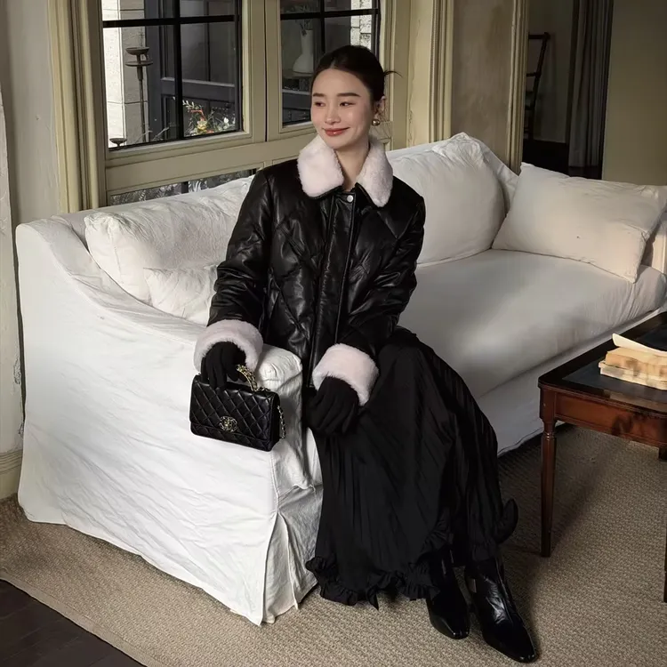 HELA AOMI “绵羊皮鹅绒”90白鹅绒羊皮革翻领皮质羽绒服CY5DM55061