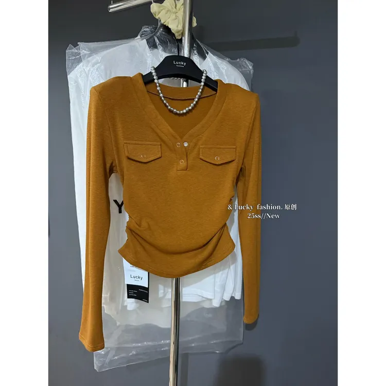 2025新款双12秋冬韩版时尚收腰显瘦V领磨毛口袋长袖内搭女打底衫