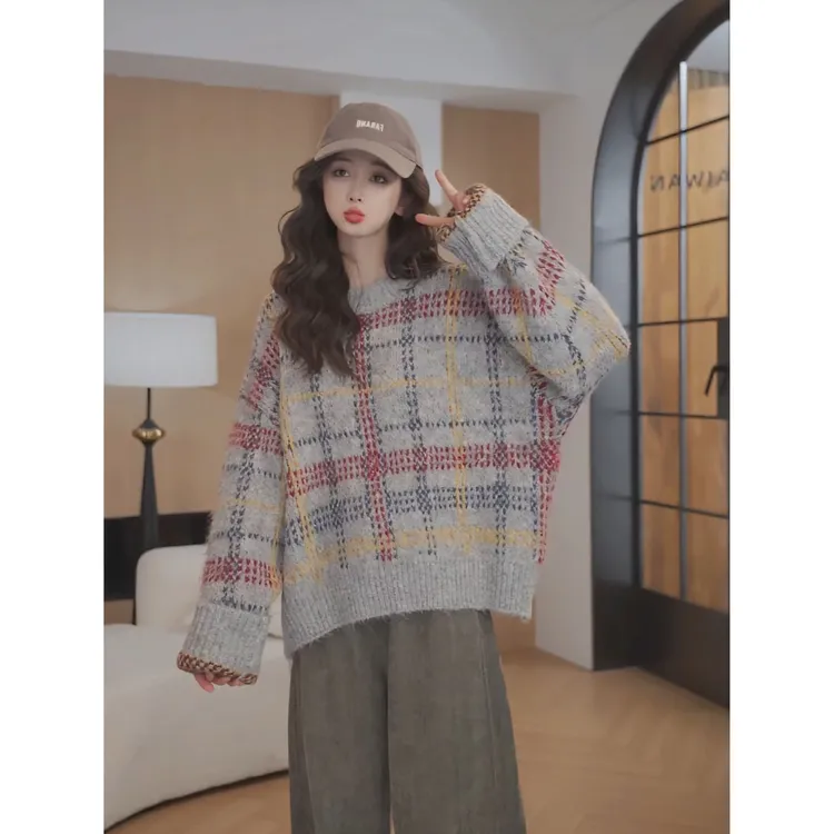 余紫绮【彩虹序曲】长袖时尚慵懒撞色拼接毛衣女 YB8286049