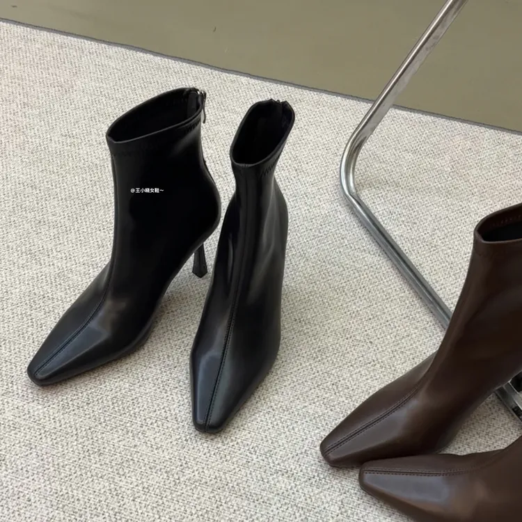 2025秋冬新品～细高跟短靴显瘦后拉链复古港风防滑百搭尖头瘦瘦靴