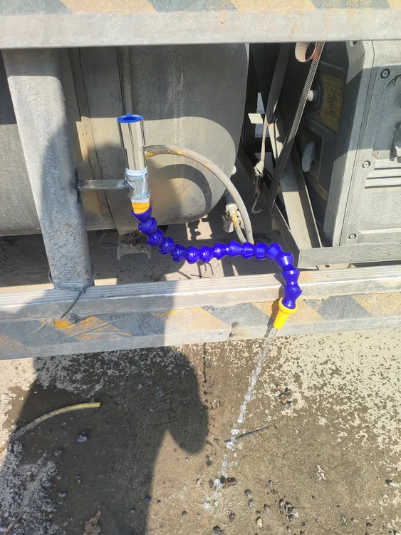 爆款货车半挂车卡车淋水器阀门外置洗手万向可调节汽车专用配件