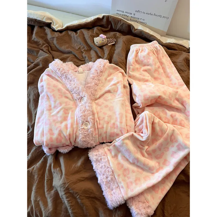 少女甜美粉色豹纹毛茸茸睡衣女冬季2025新款大码珊瑚绒居家服套装