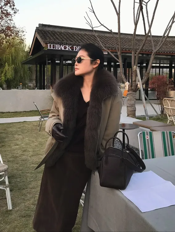 陈妍君【绿色狐狸毛毛领鹅绒派克外套】CYJ-YJ46-5801