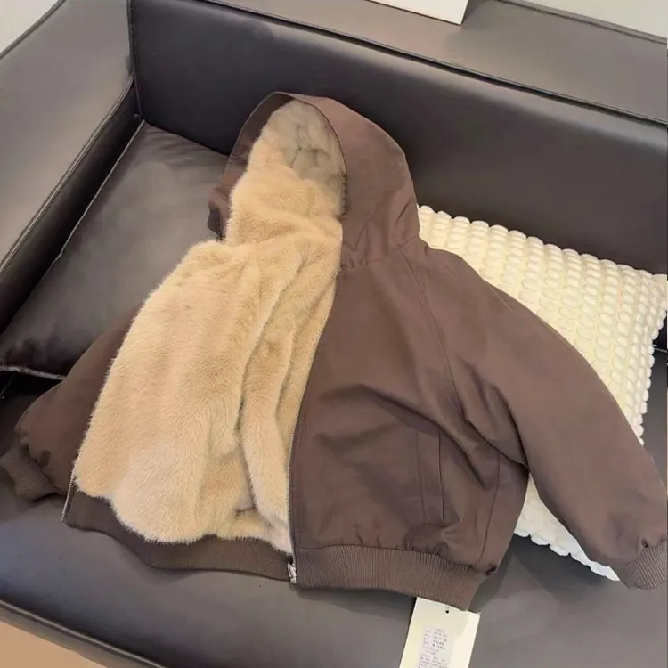 韩国男女童保暖冬季休闲百搭加厚2025新款洋气儿童加厚连帽外套潮